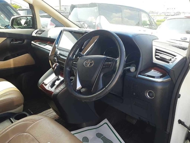 Toyota VELLFIRE 2015 8151795-9
