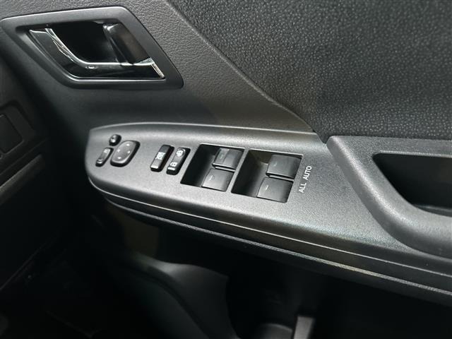 Toyota VELLFIRE 2013 8153278-8