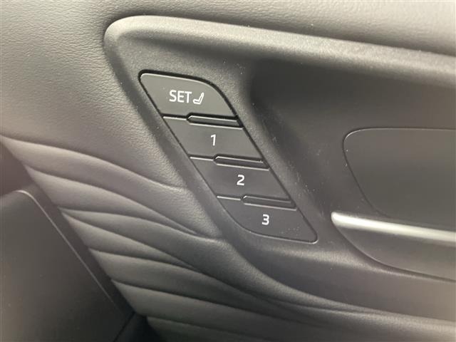 Toyota VELLFIRE 2023 8153426-7