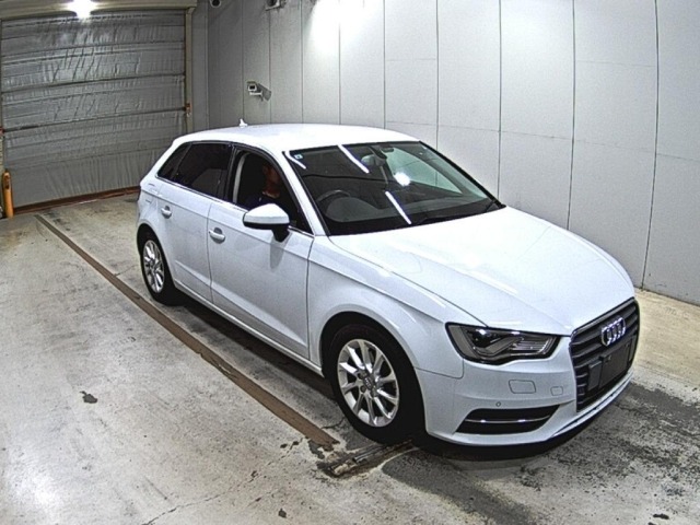 Audi A3 2015 8165128-0