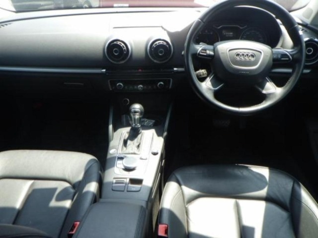 Audi A3 2015 8165128-3