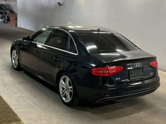 Audi A4 2013 8171867-1