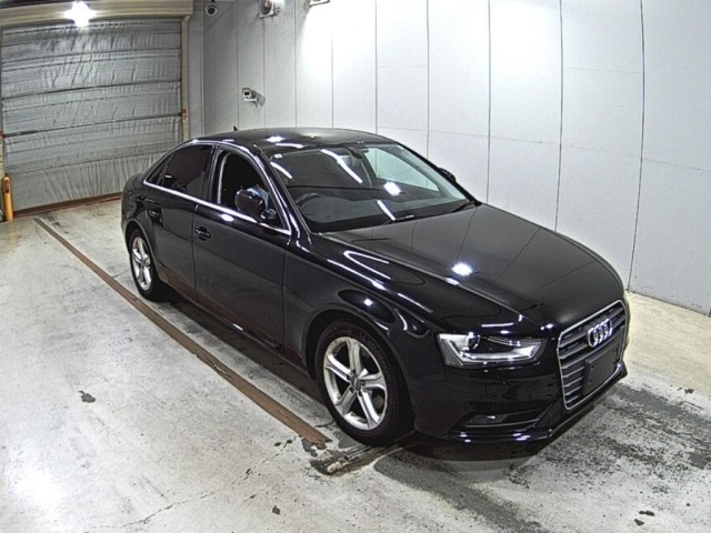 Audi A4 2013 8171941-0