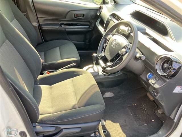 Toyota AQUA 2021 8174298-5
