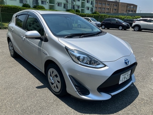 Toyota AQUA 2020 8174299-0