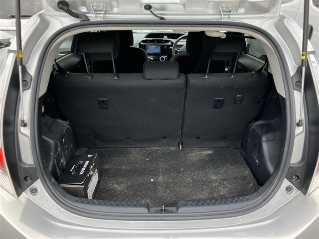 Toyota AQUA 2019 8174301-8