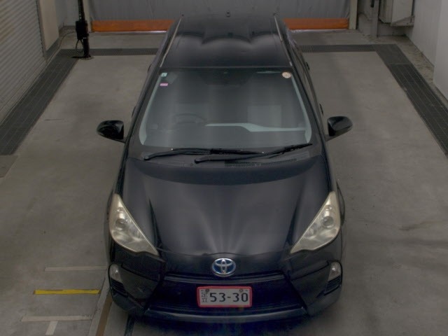 Toyota AQUA 2013 8174305-6