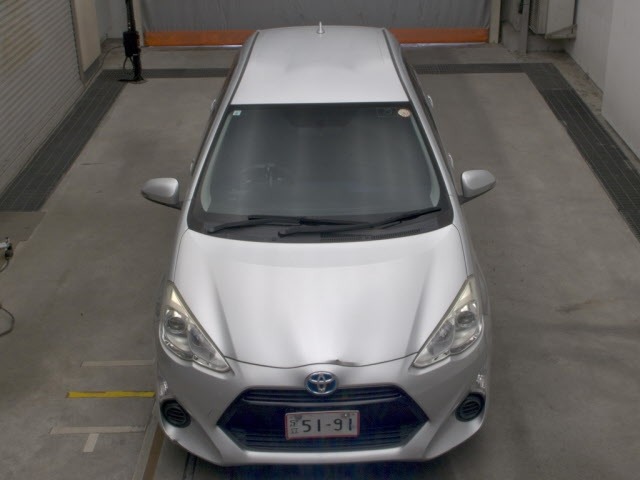 Toyota AQUA 2015 8174310-6