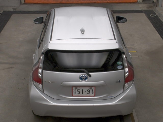 Toyota AQUA 2015 8174310-7