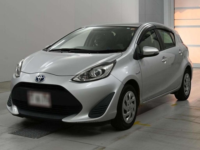 Toyota AQUA 2019 8174320-0
