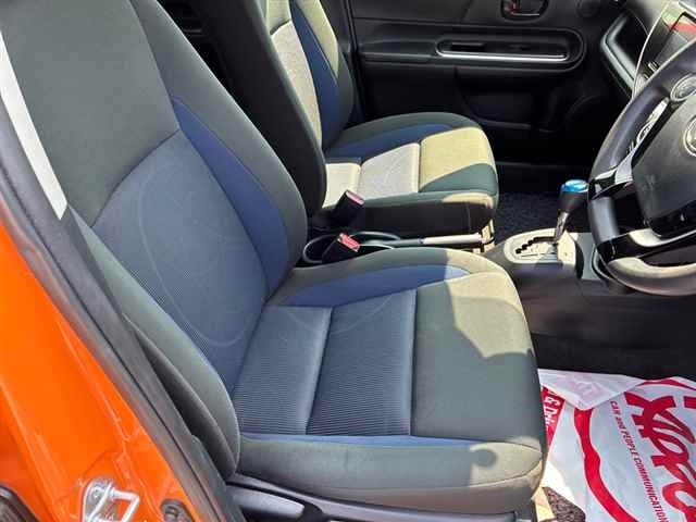 Toyota AQUA 2017 8174355-7