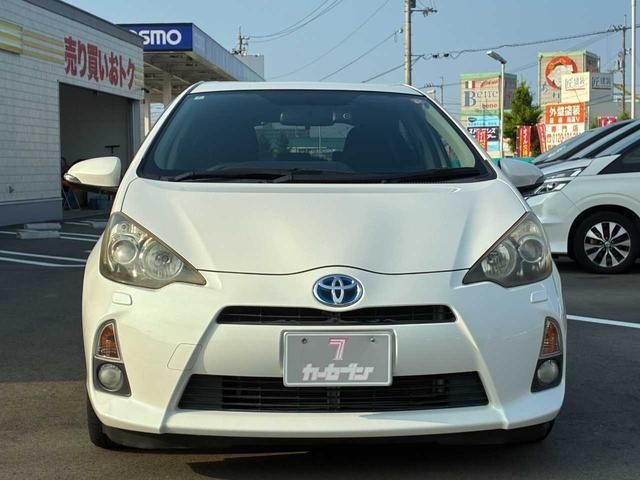 Toyota AQUA 2012 8174365-17