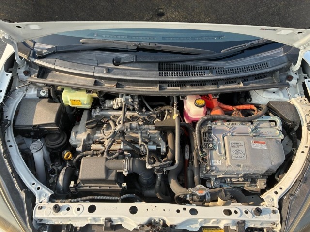 Toyota AQUA 2012 8174365-5