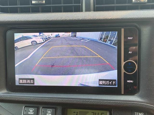Toyota AQUA 2012 8174365-8
