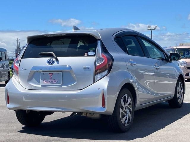 Toyota AQUA 2020 8174366-1