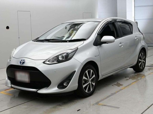 Toyota AQUA 2019 8174371-0