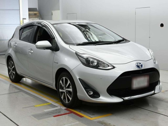 Toyota AQUA 2019 8174371-5