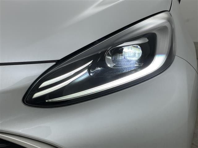 Toyota AQUA 2024 8174480-22