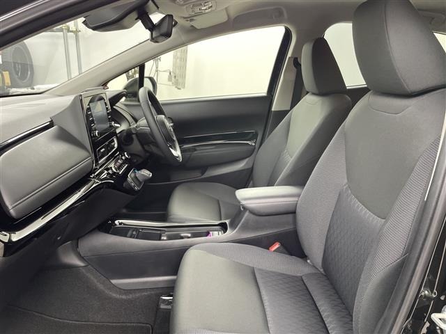 Toyota AQUA 2024 8174497-4