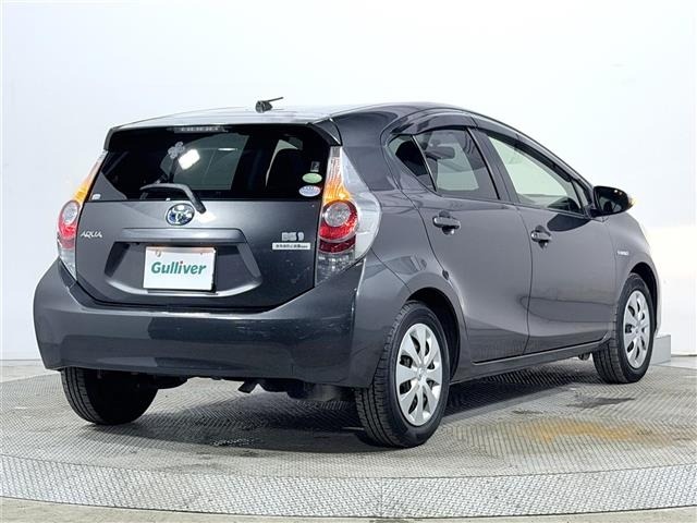 Toyota AQUA 2013 8174499-16