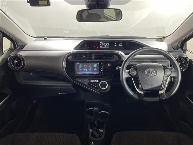 Toyota AQUA 2018 8174504-16