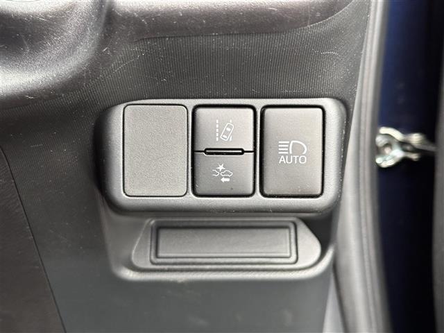 Toyota AQUA 2021 8174511-18