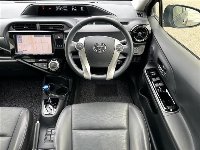 Toyota AQUA 2016 8174514-6