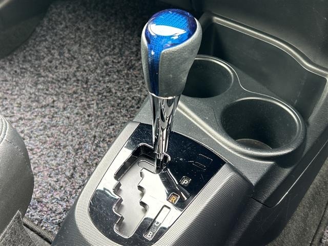 Toyota AQUA 2016 8174514-7