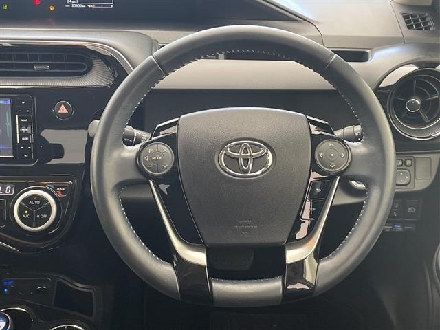 Toyota AQUA 2018 8174530-1