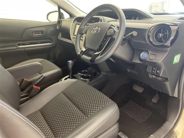 Toyota AQUA 2018 8174530-23