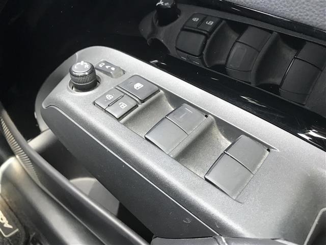 Toyota AQUA 2022 8174531-9