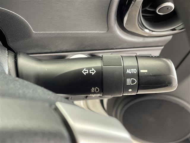 Toyota AQUA 2016 8174534-5