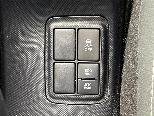 Toyota AQUA 2020 8174536-21
