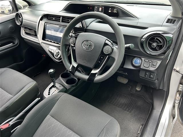 Toyota AQUA 2020 8174538-9