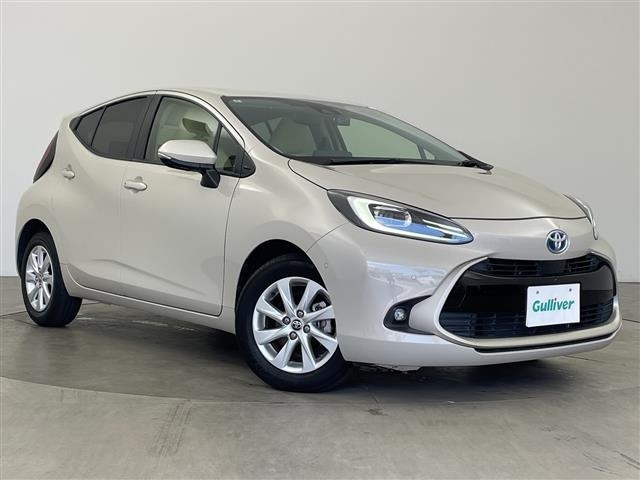 Toyota AQUA 2022 8174551-0