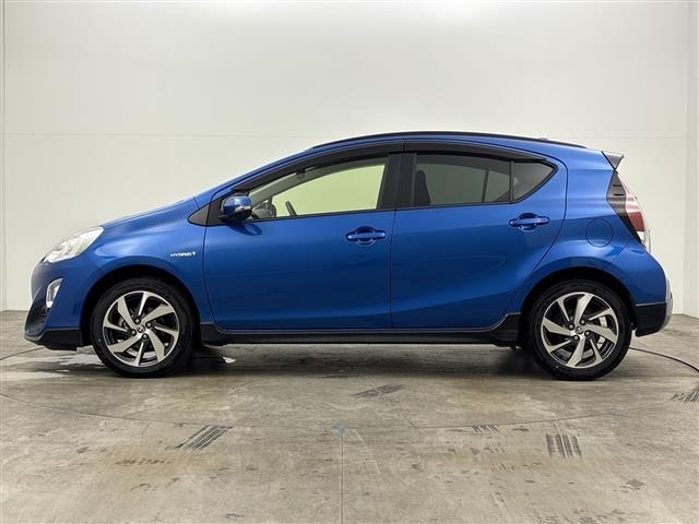 Toyota AQUA 2016 8174555-6
