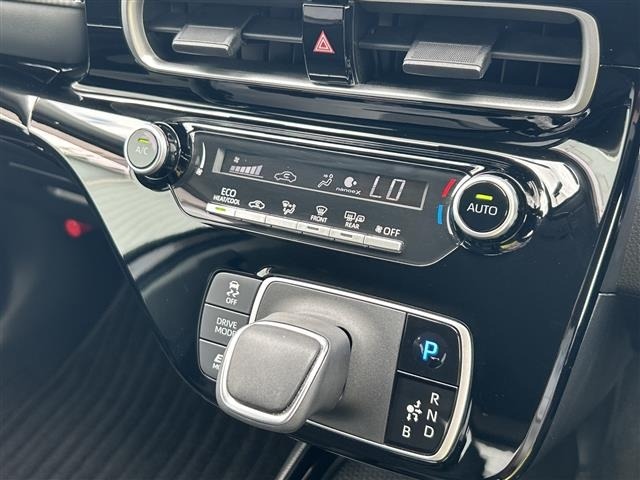 Toyota AQUA 2023 8174556-10