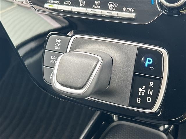 Toyota AQUA 2023 8174556-11