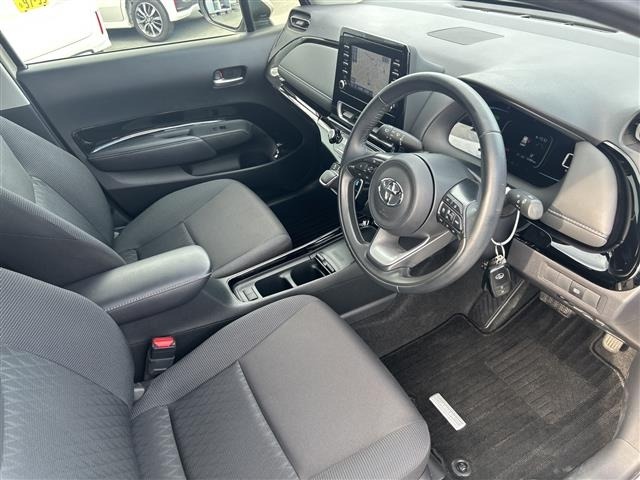Toyota AQUA 2023 8174556-2