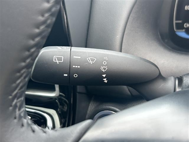 Toyota AQUA 2023 8174556-7