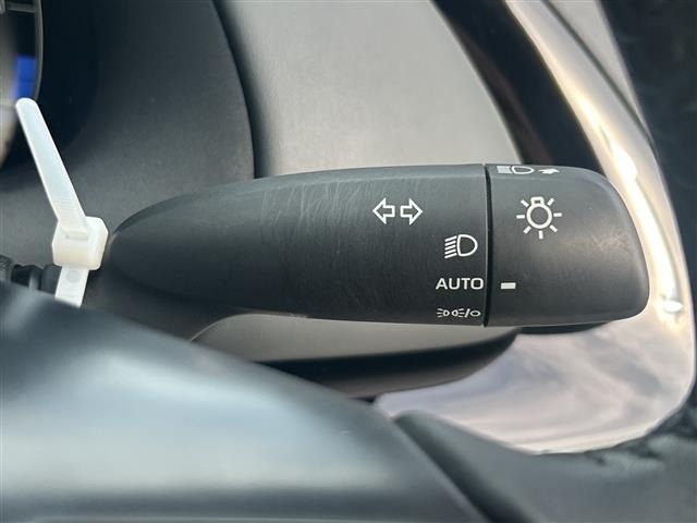 Toyota AQUA 2023 8174556-8