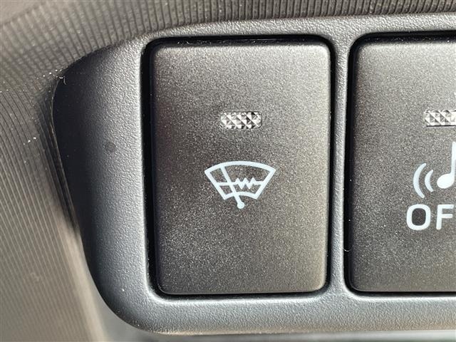 Toyota AQUA 2015 8174563-8