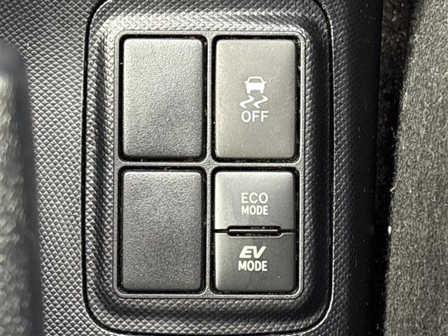 Toyota AQUA 2021 8174575-3