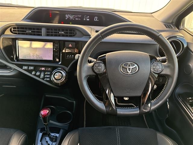Toyota AQUA 2015 8174598-17