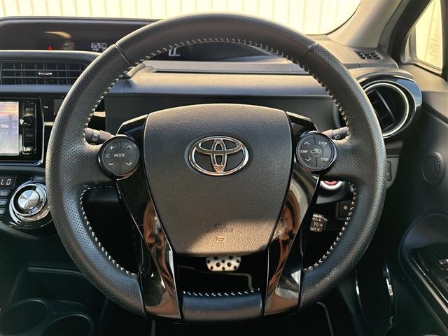 Toyota AQUA 2015 8174598-18