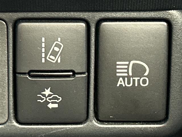 Toyota AQUA 2018 8174599-1