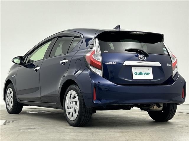 Toyota AQUA 2018 8174599-2