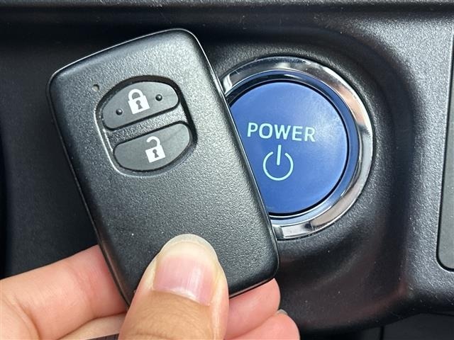 Toyota AQUA 2018 8174599-4
