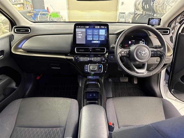 Toyota AQUA 2024 8174612-14
