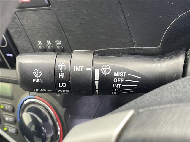 Toyota AQUA 2014 8174613-17